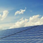 Energie rinnovabili: 2 miliardi e 3000 nuovi posti di lavoro bloccati nel solare